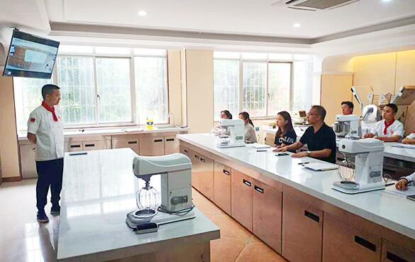 赣州新东方烹饪学校开展教师技能考核