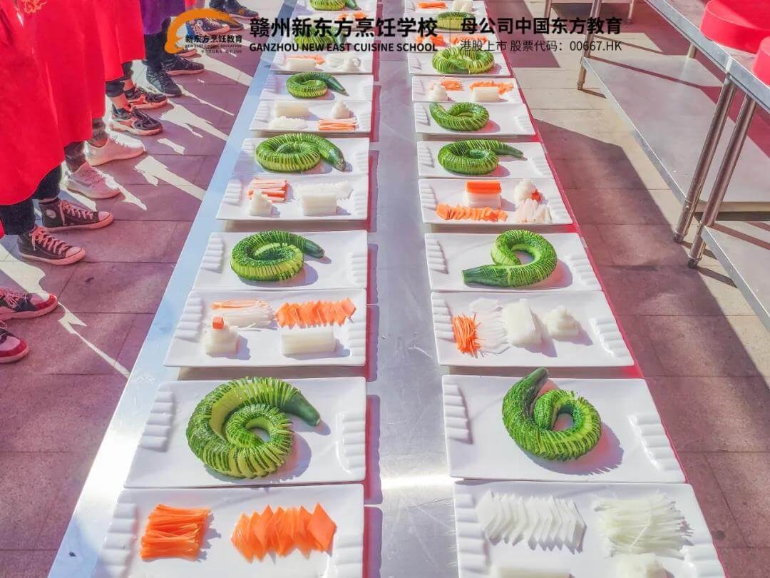阶段考核 | 是时候展示真正的技术了,大厨精英2001班刀光锅影显真功!