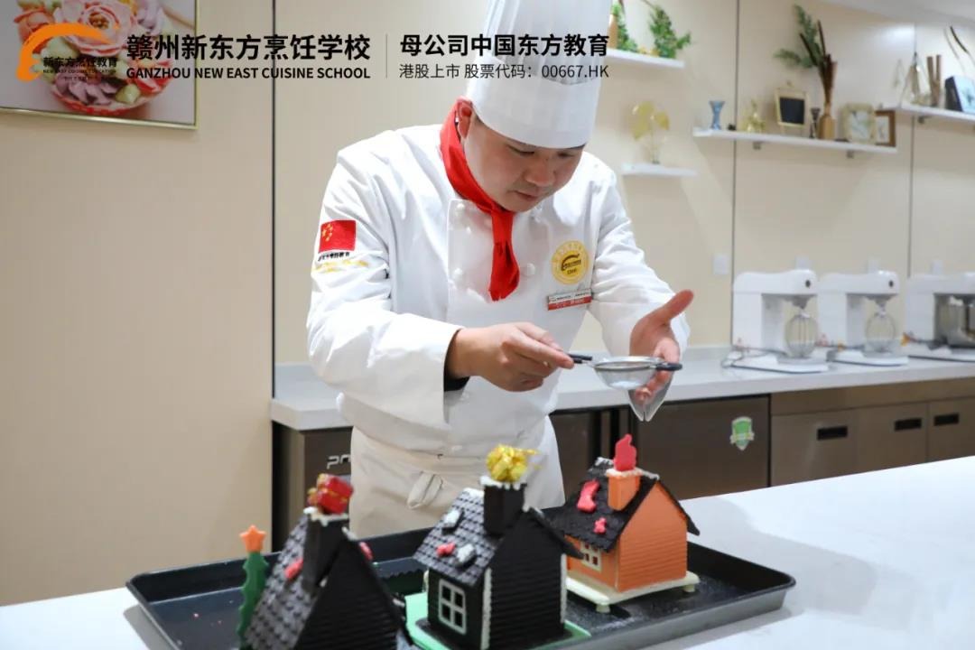 圣诞礼遇 | 听说你还不知道这些福利?来赣州新东方一起过圣诞!