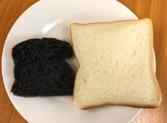 这种以书法墨水棒命名的日本黑面包太黑却太美