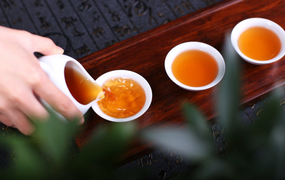 泡茶的方法：泡茶水温多少度合适？