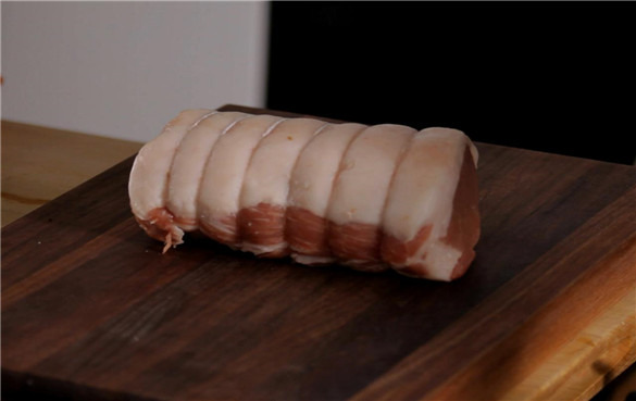 让烤肉达到室温 烤箱烤肉的温度和时间是多少?